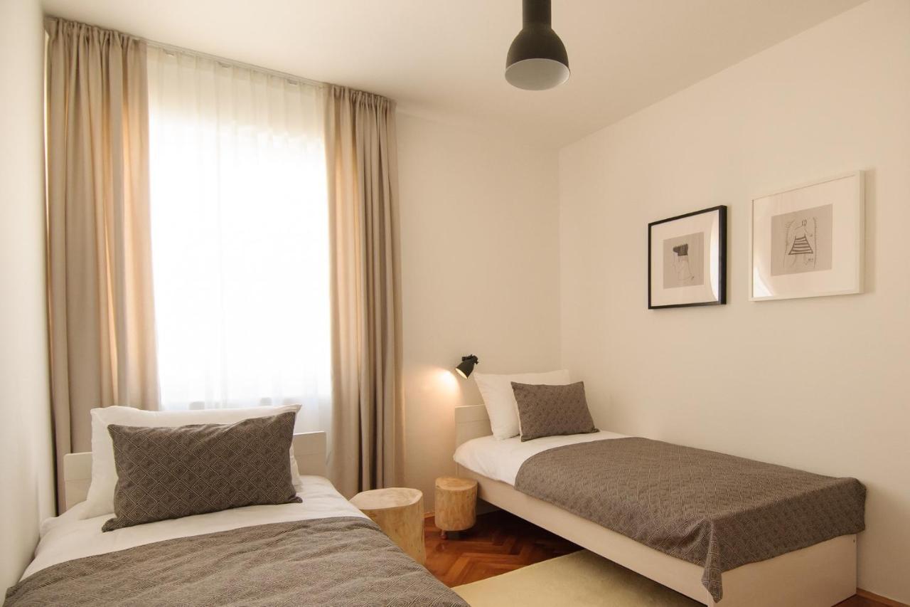 Julie City Centre Porec Apartment Esterno foto